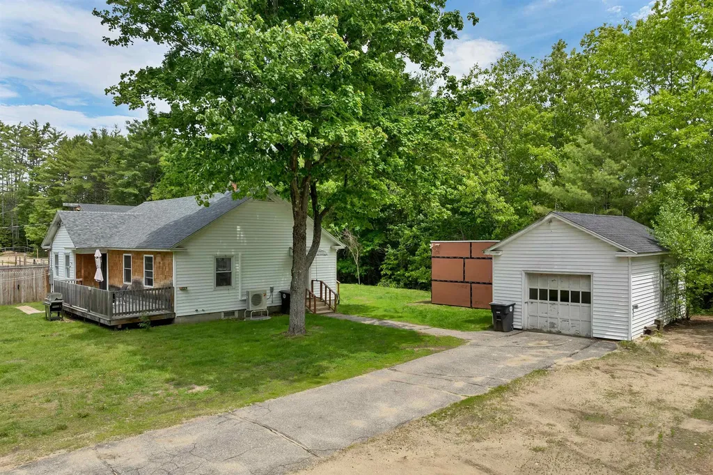 341 Hill Road Franklin NH 03235