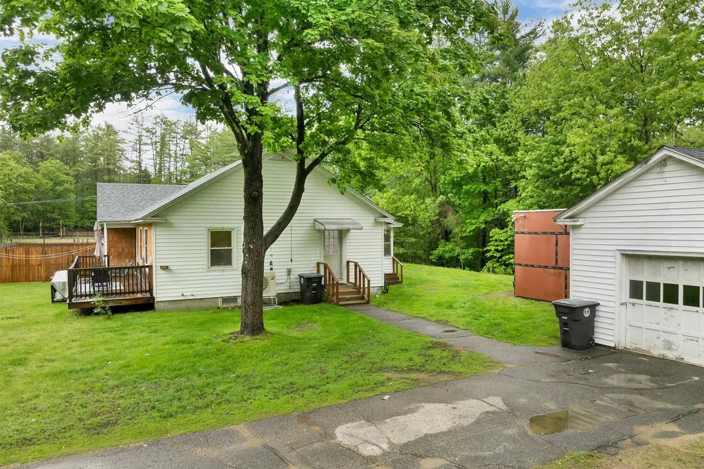 341 Hill Road Franklin NH 03235