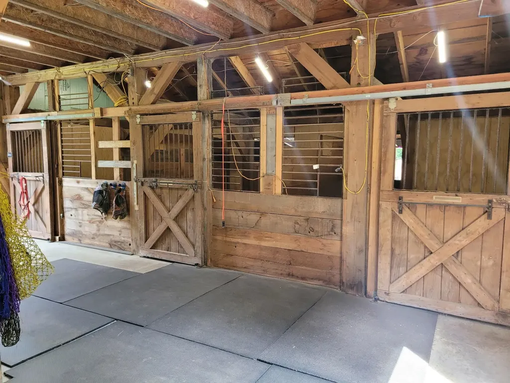 341 Hill Road Franklin NH 03235