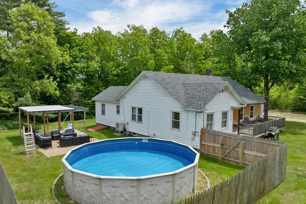 341 Hill Road Franklin NH 03235