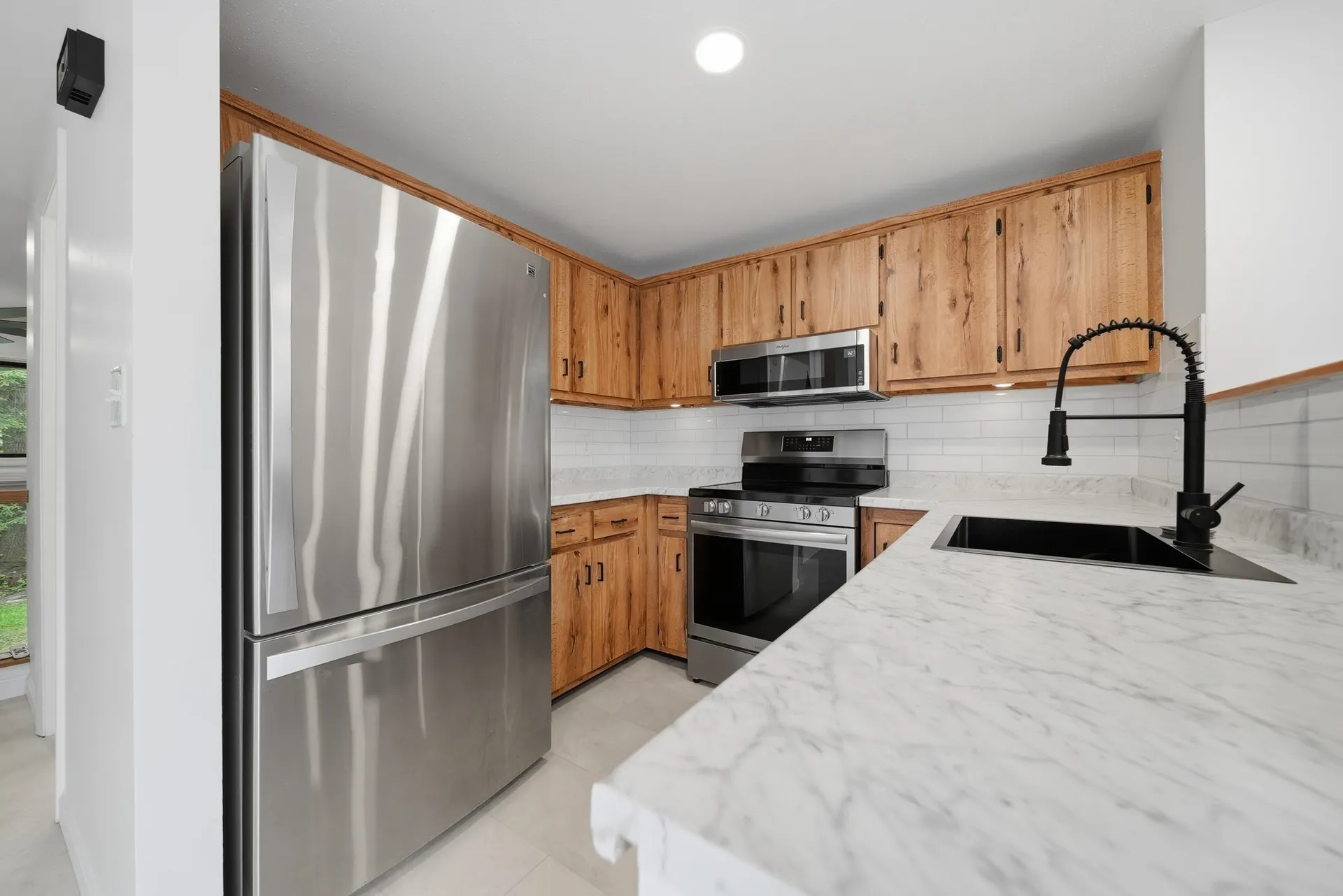 25 Silverton Drive Nashua NH 03062