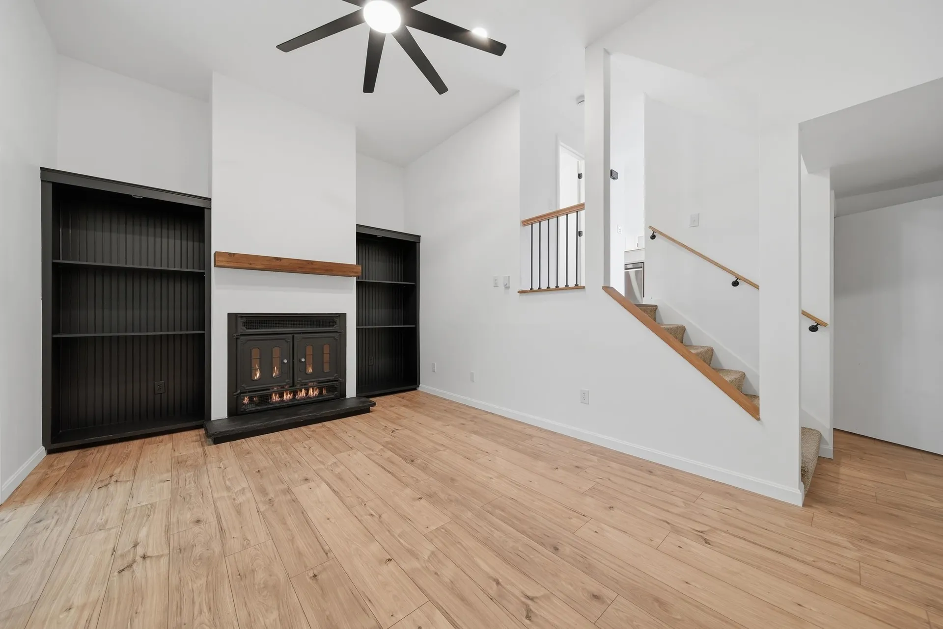 25 Silverton Drive Nashua NH 03062