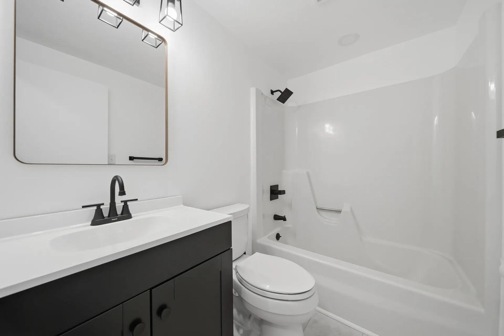 25 Silverton Drive Nashua NH 03062
