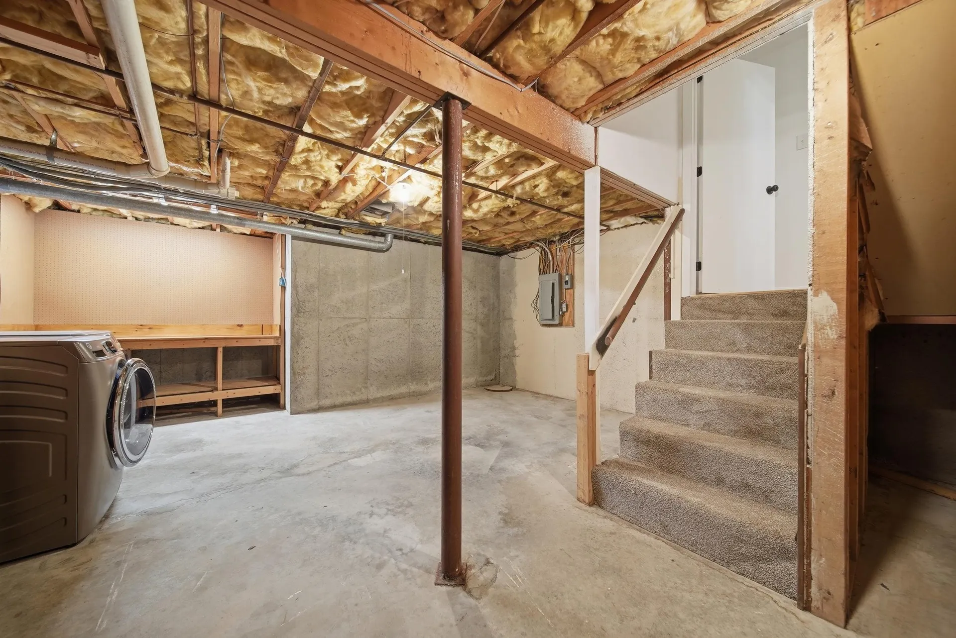 25 Silverton Drive Nashua NH 03062