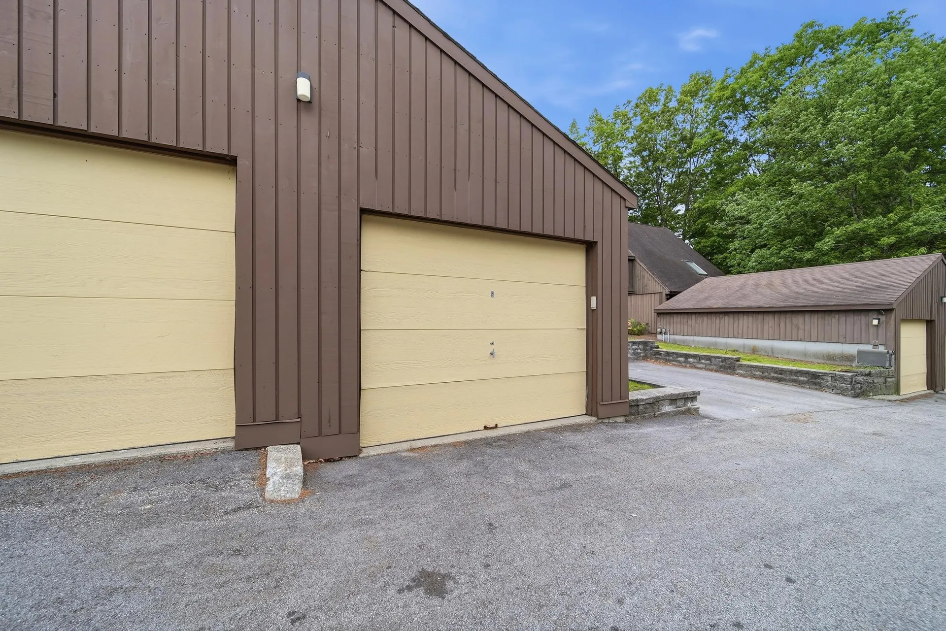 25 Silverton Drive Nashua NH 03062