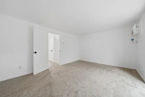 25 Silverton Drive Nashua NH 03062