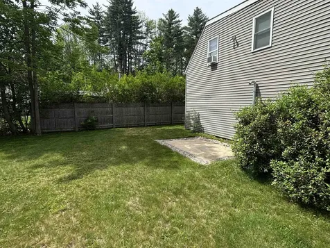 118 Danis Park Road Goffstown NH 03045