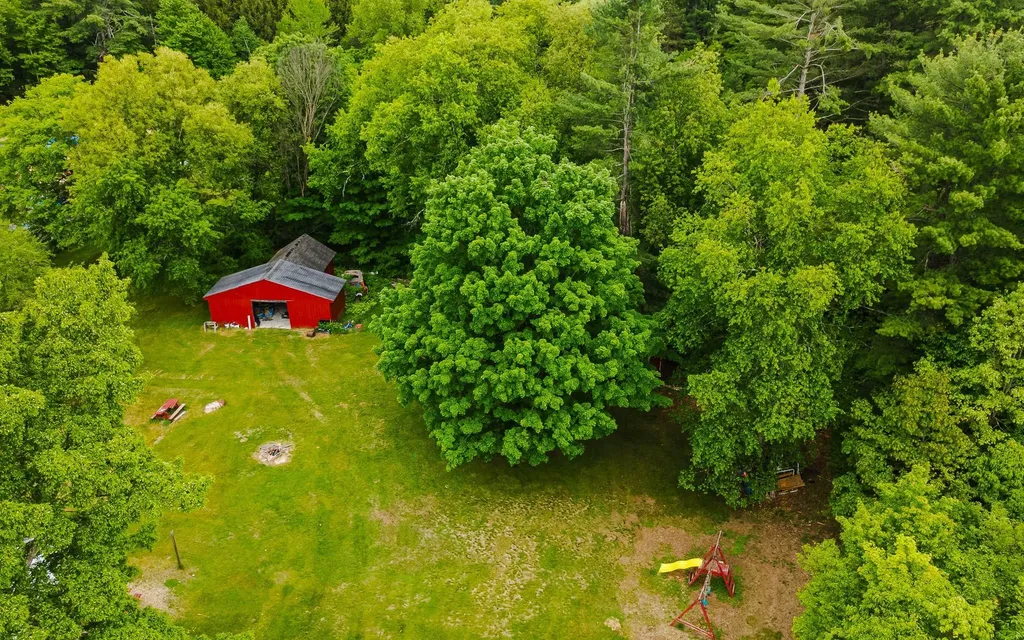 102 Goodell Avenue Swanzey NH 03446