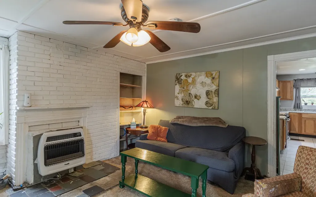 102 Goodell Avenue Swanzey NH 03446