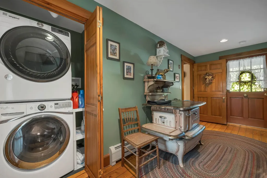 2384 White Mountain Highway Conway NH 03860