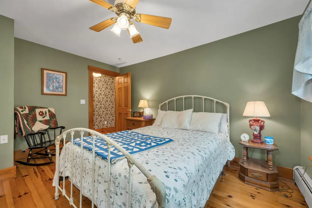 2384 White Mountain Highway Conway NH 03860