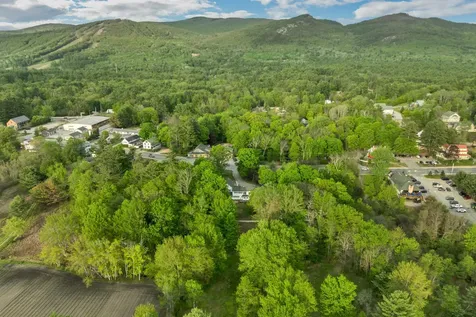 2384 White Mountain Highway Conway NH 03860
