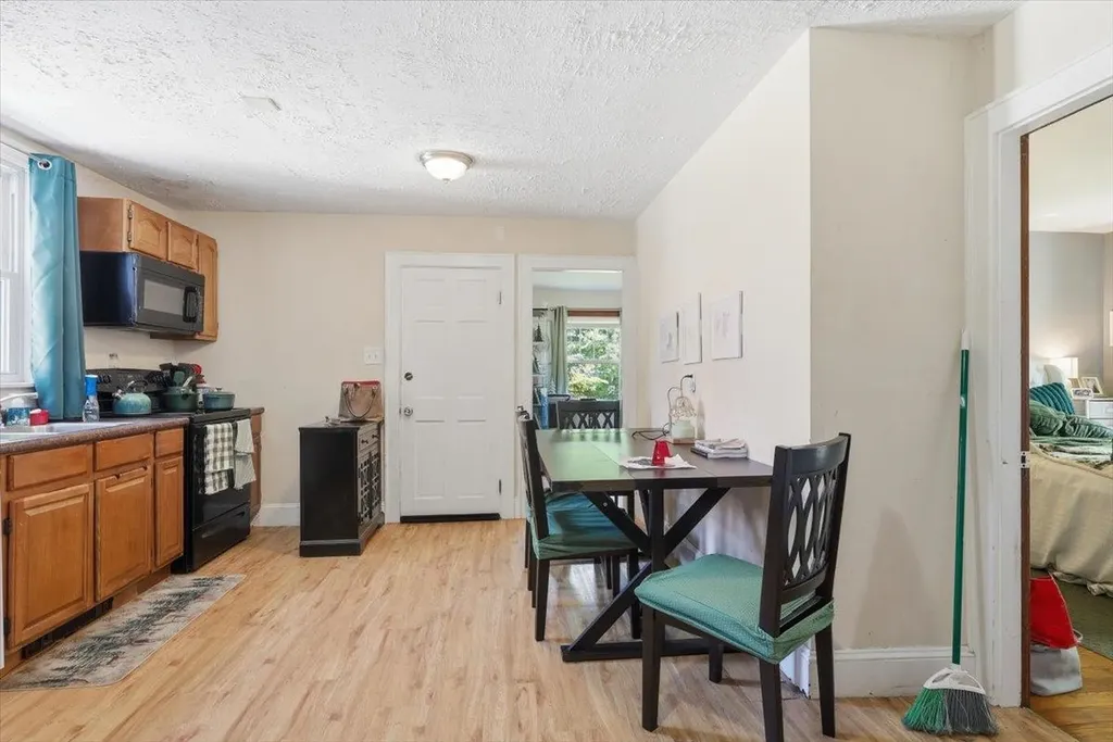 3 Sawyer Street Nashua NH 03060
