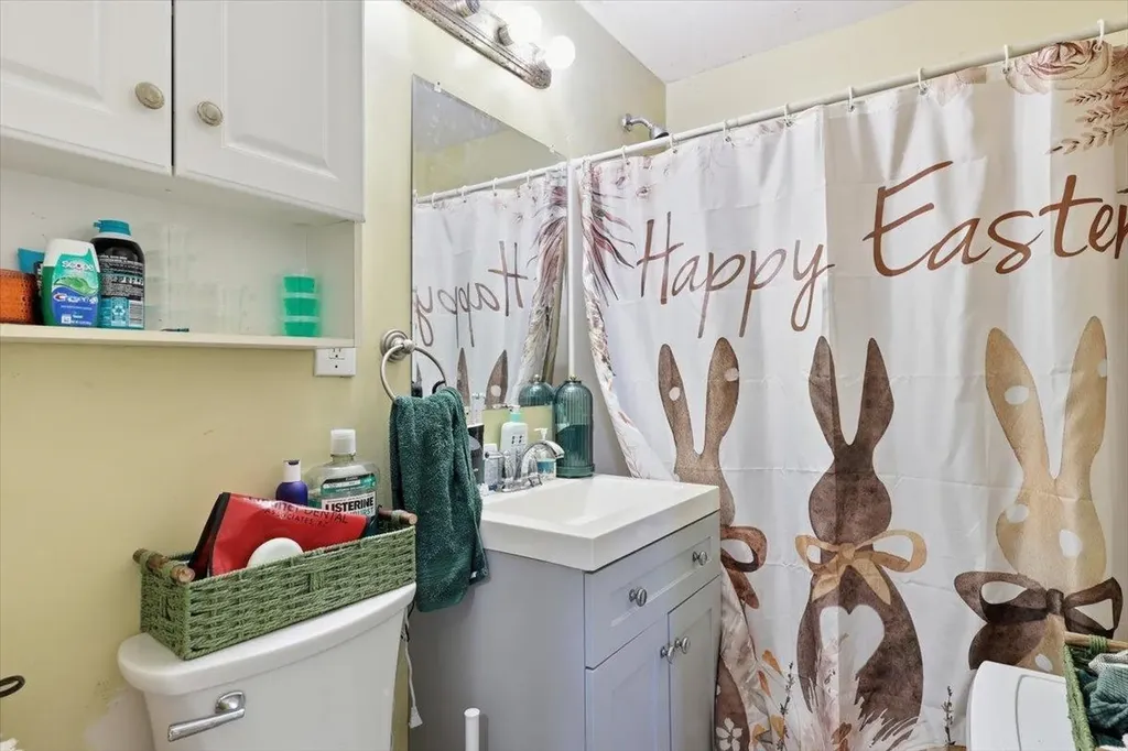 3 Sawyer Street Nashua NH 03060