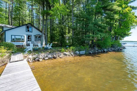 35 Oak Avenue Effingham NH 03882
