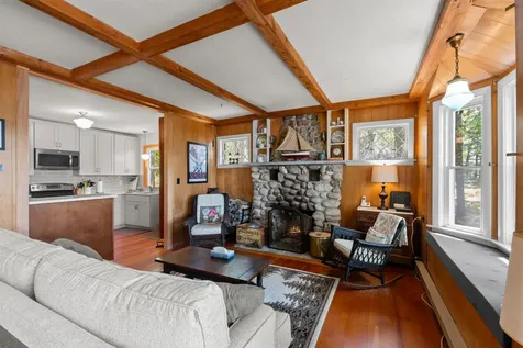 35 Oak Avenue Effingham NH 03882