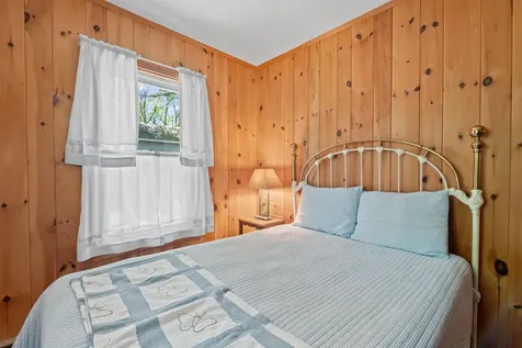 35 Oak Avenue Effingham NH 03882