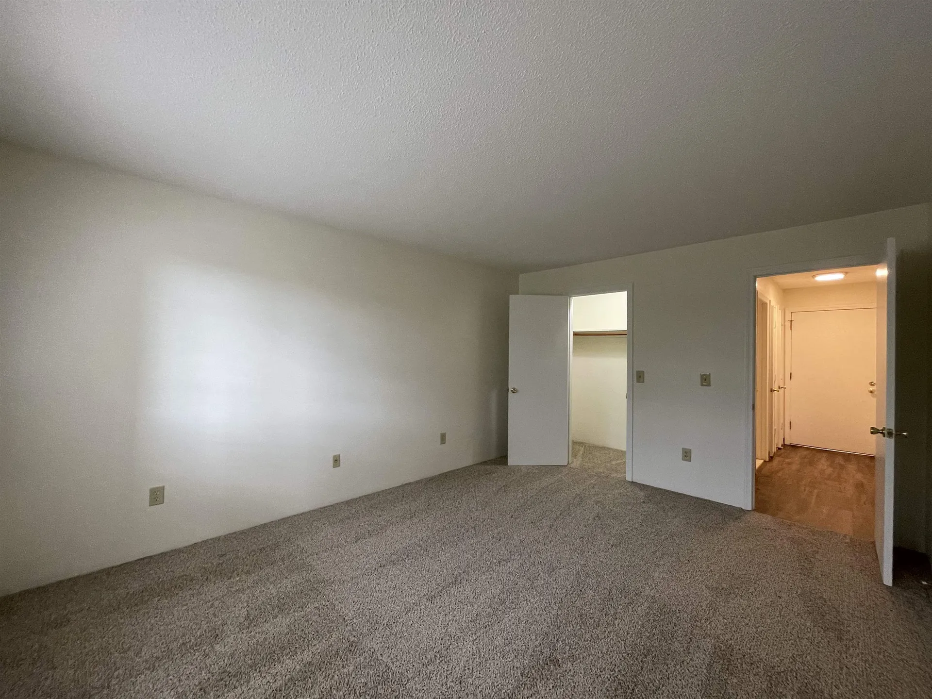379 Huse Road Manchester NH 03103