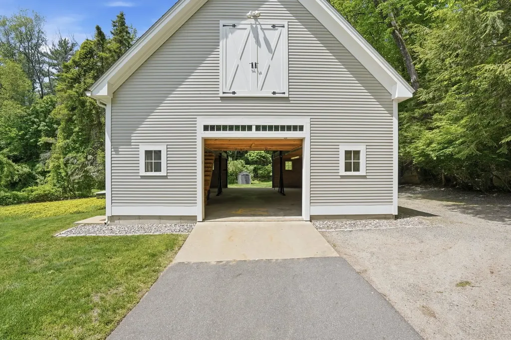 16 Storybrook Lane Amherst NH 03031