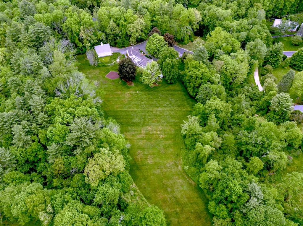 16 Storybrook Lane Amherst NH 03031