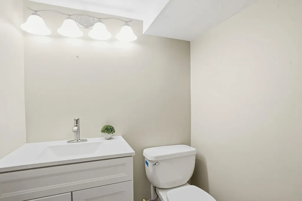 16 Storybrook Lane Amherst NH 03031