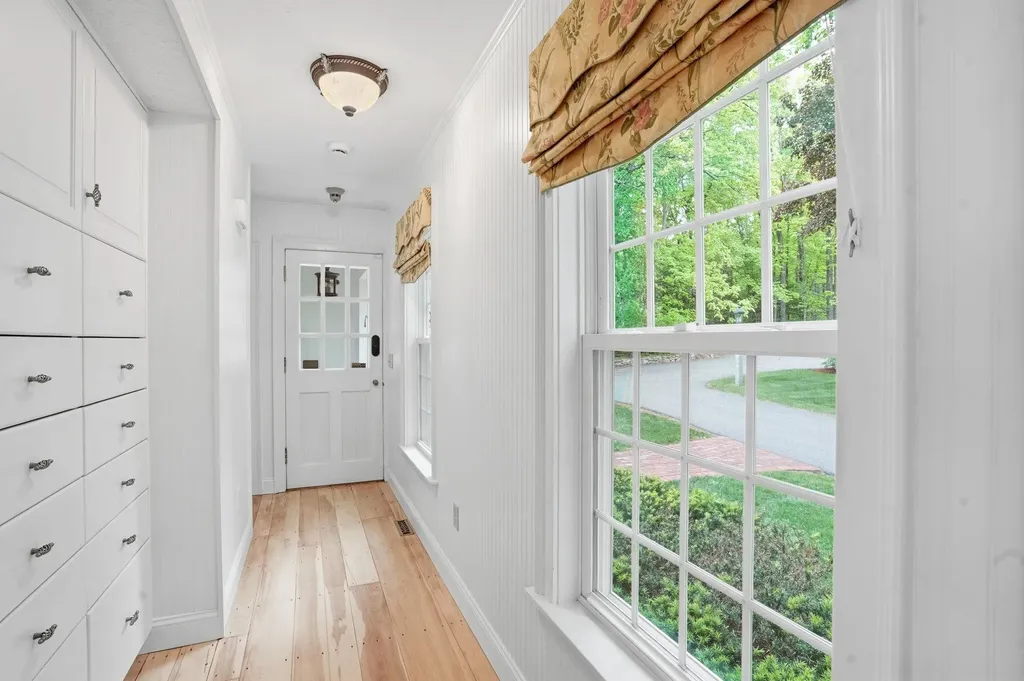 16 Storybrook Lane Amherst NH 03031