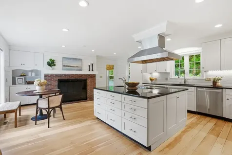 16 Storybrook Lane Amherst NH 03031