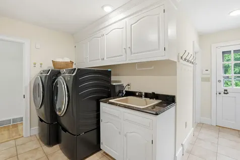 16 Storybrook Lane Amherst NH 03031