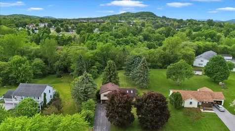 6 Meadowbrook Lane St. Albans Town VT 05478