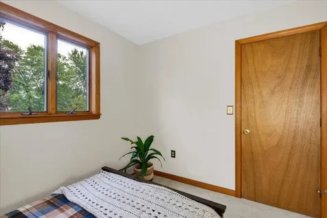 6 Meadowbrook Lane St. Albans Town VT 05478