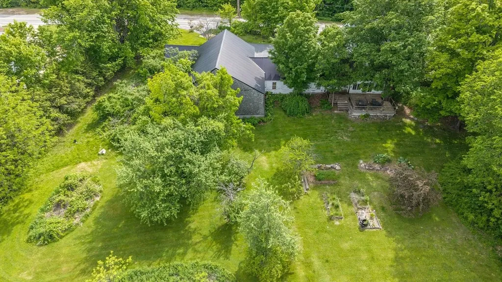 2 Raymond Road Deerfield NH 03037