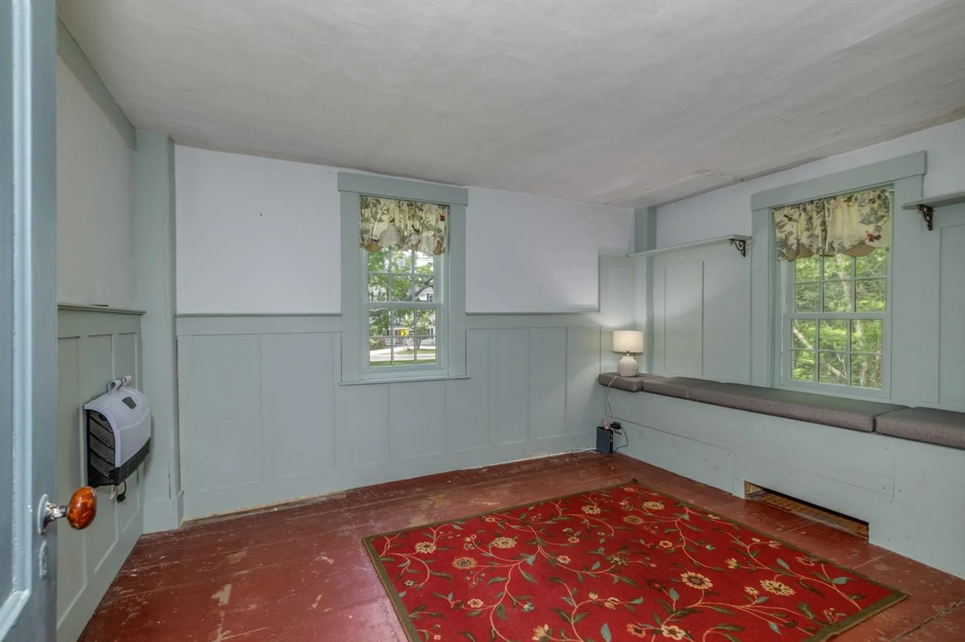 2 Raymond Road Deerfield NH 03037