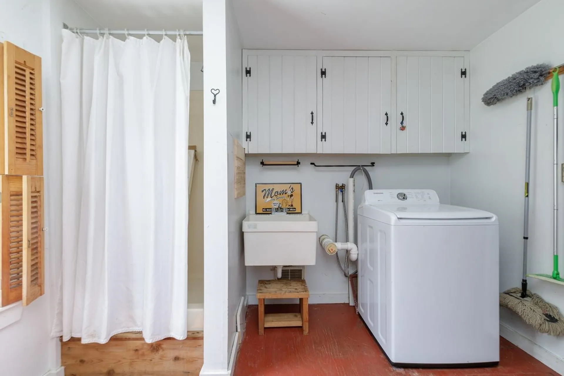 2 Raymond Road Deerfield NH 03037