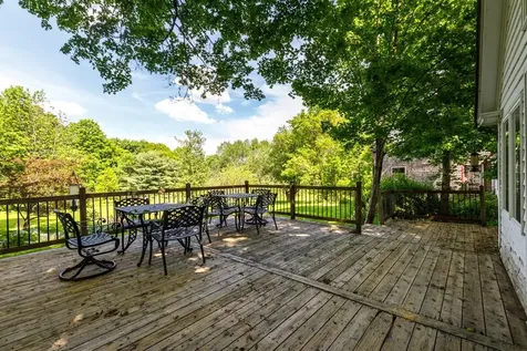 2 Raymond Road Deerfield NH 03037
