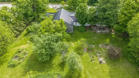 2 Raymond Road Deerfield NH 03037