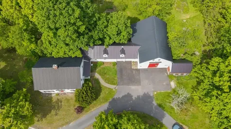 2 Raymond Road Deerfield NH 03037