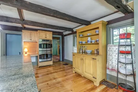 2 Raymond Road Deerfield NH 03037