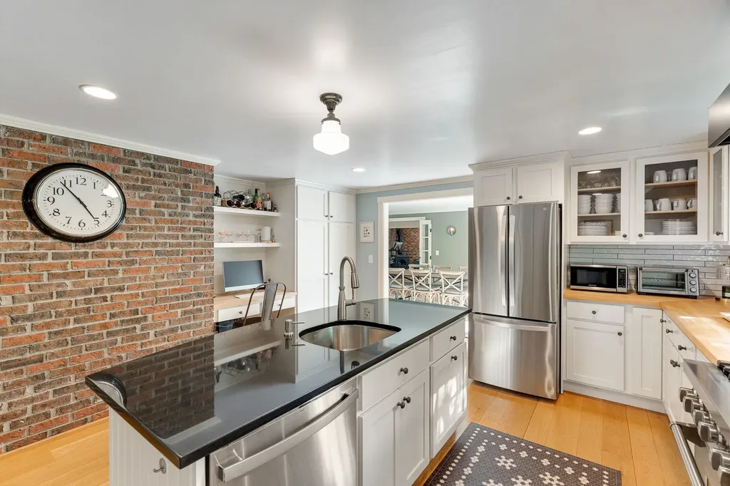 1442 North Road Barnard VT 05031