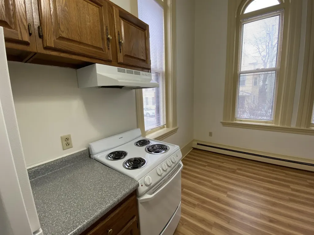 124 Orange Street Manchester NH 03103