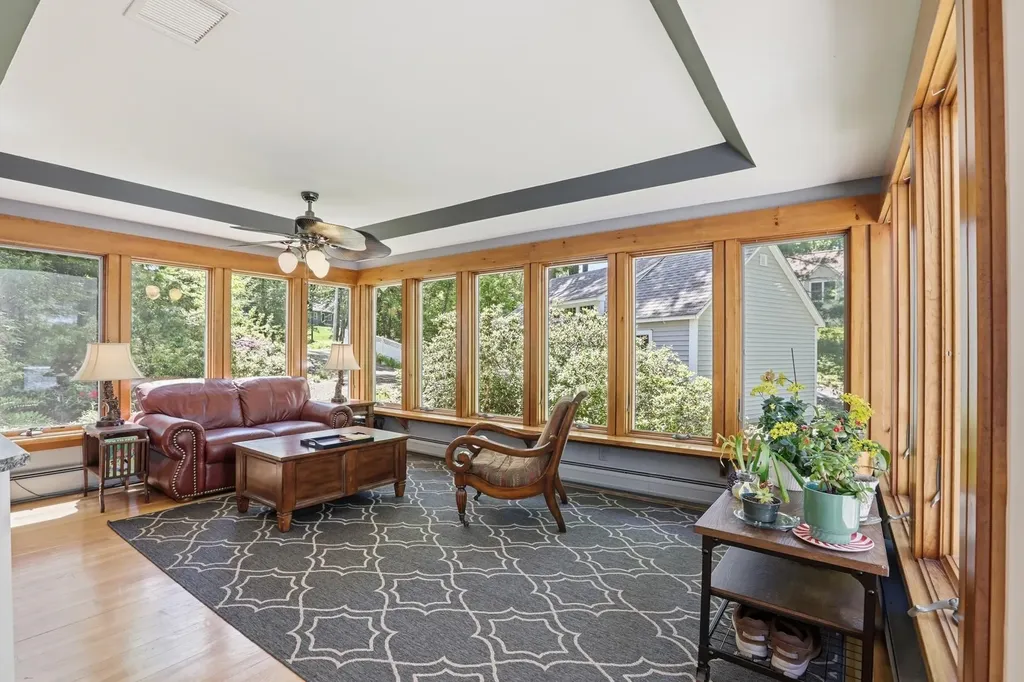 22 Hemlock Circle Sandown NH 03873