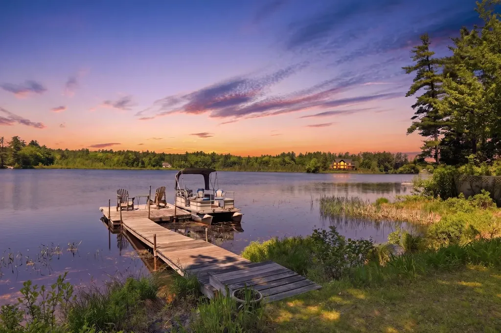 22 Hemlock Circle Sandown NH 03873