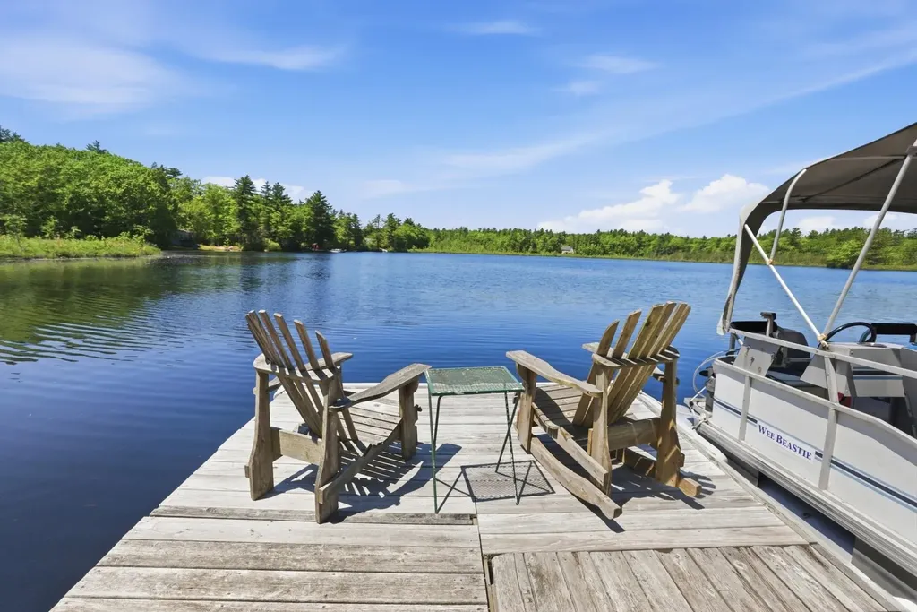 22 Hemlock Circle Sandown NH 03873