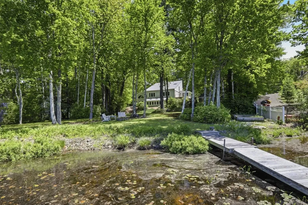 22 Hemlock Circle Sandown NH 03873