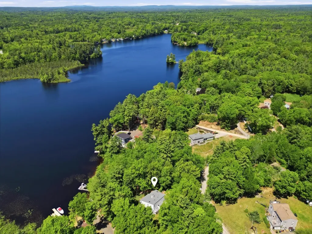 22 Hemlock Circle Sandown NH 03873