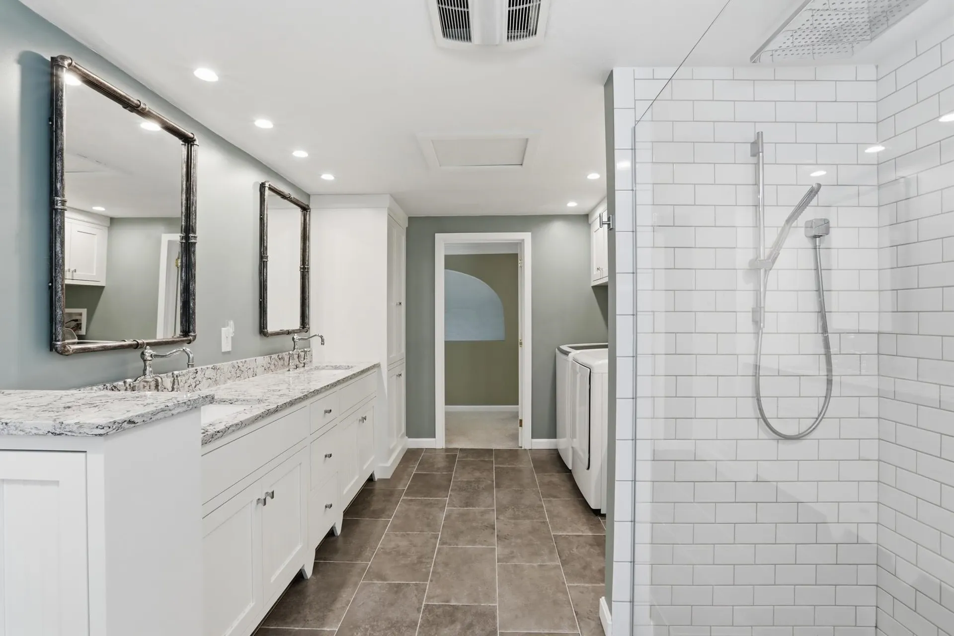 22 Hemlock Circle Sandown NH 03873