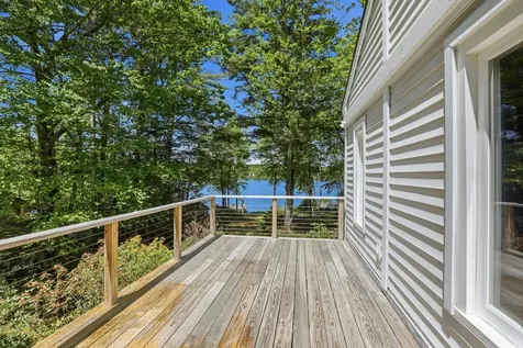 22 Hemlock Circle Sandown NH 03873