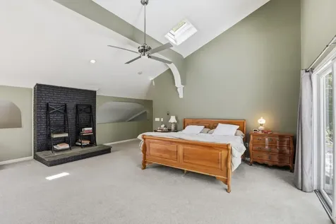 22 Hemlock Circle Sandown NH 03873