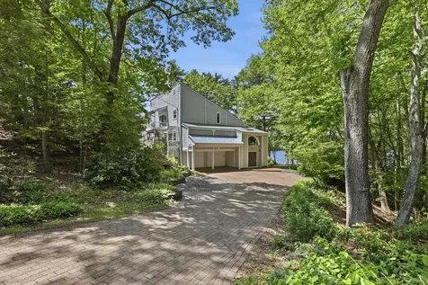 22 Hemlock Circle Sandown NH 03873