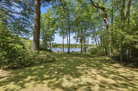 22 Hemlock Circle Sandown NH 03873