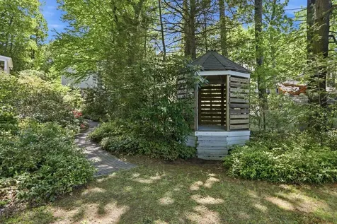 22 Hemlock Circle Sandown NH 03873